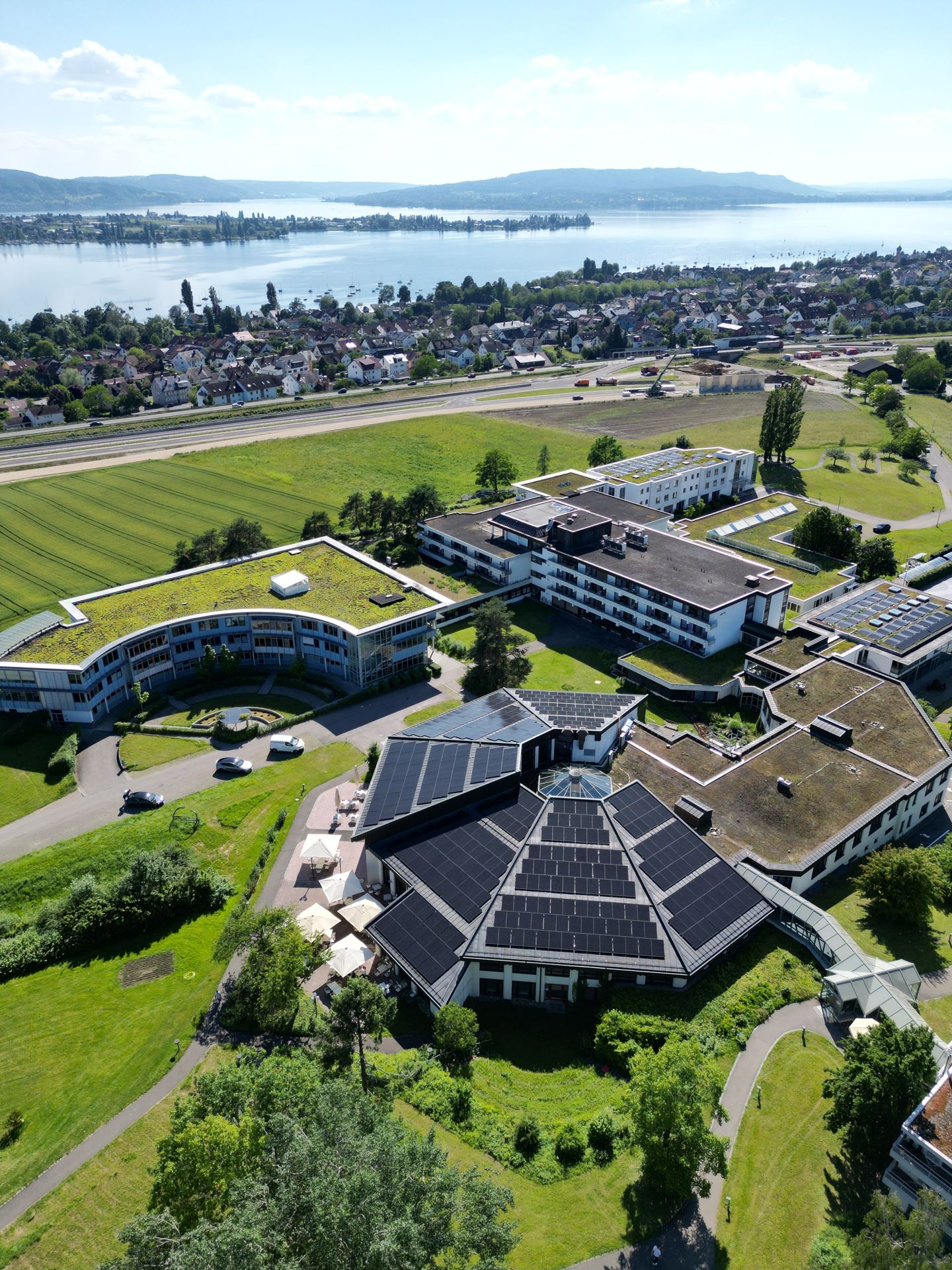 Photovoltaik für die Kliniken Schmieder in Allensbach – Bild 2